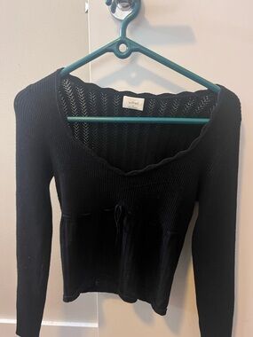 Aritzia Wilfred Black Ribbed Scoop-Neck Top